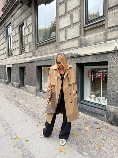 Sassy Copenhagen - Trenchcoat - Dark Khaki - Kaya