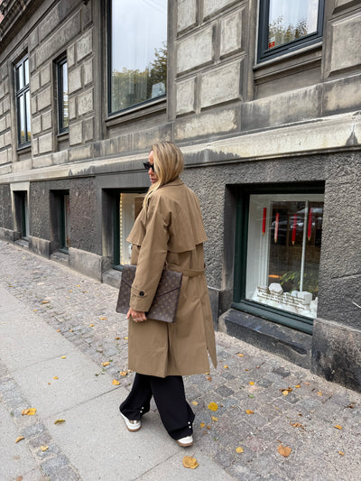 Sassy Copenhagen - Trenchcoat - Dark Khaki - Kaya