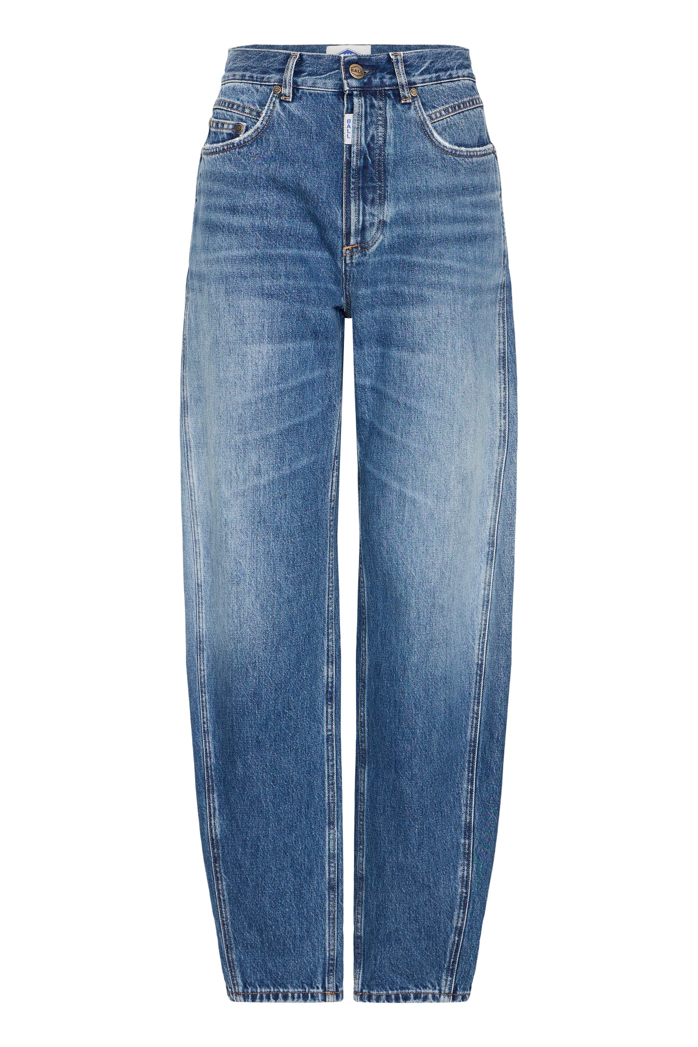 Blåvaskede jeans fra Ball Original med løs, bredt snit og synlig "BALL" etiket bagpå.