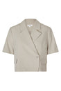 Lys beige blazer med korte ærmer, en knap og brede revers fra MbyM.