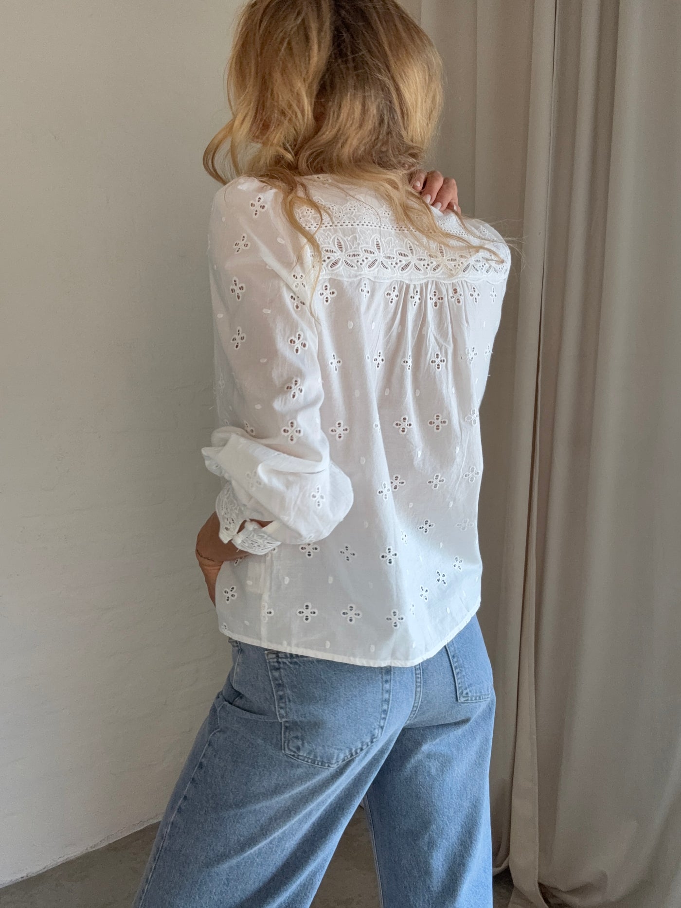 Sassy Copenhagen - Skjorte - Hvid broderi anglaise - Mille