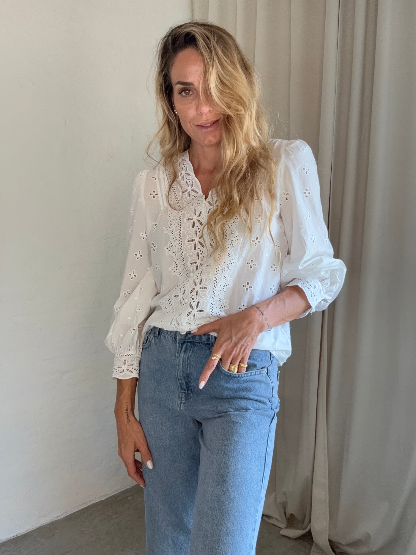 Sassy Copenhagen - Skjorte - Hvid broderi anglaise - Mille