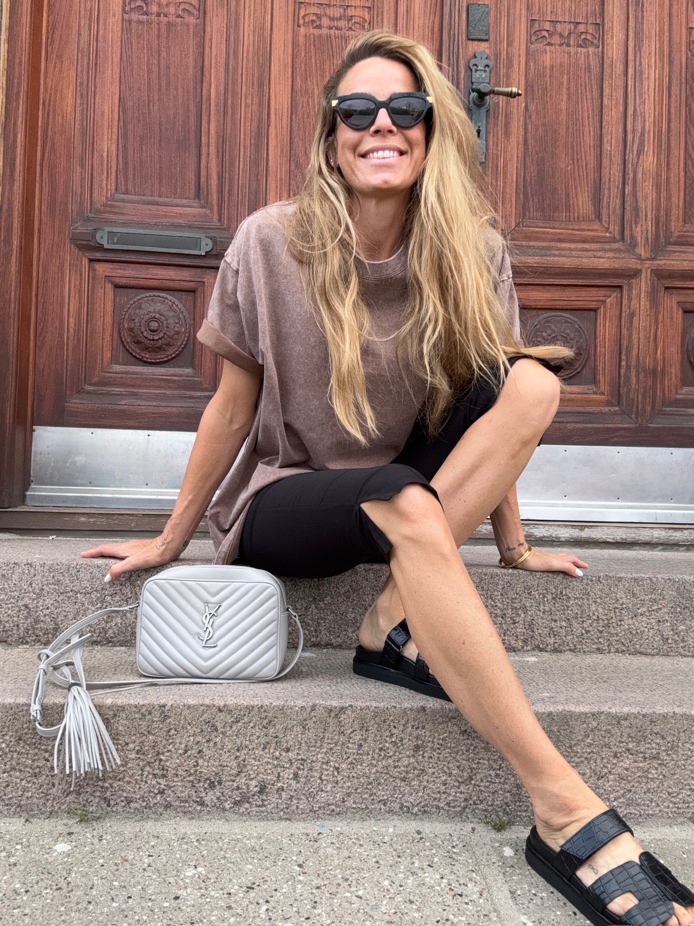 Sassy Copenhagen - T-shirt Oversize - Dark Coffee - Elle (BEMÆRK preorder til uge 19/20)