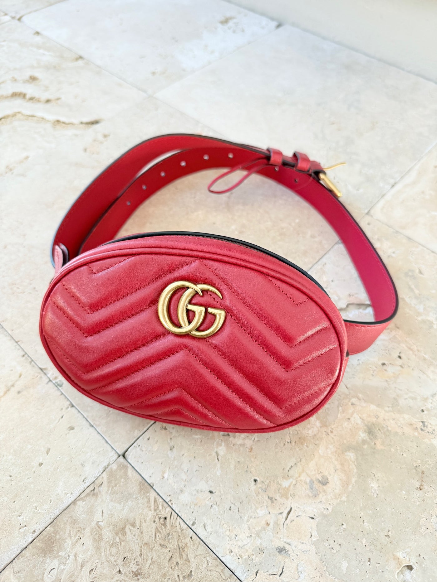 Gucci - GG Marmont bæltetaske - Rød - Secondhand