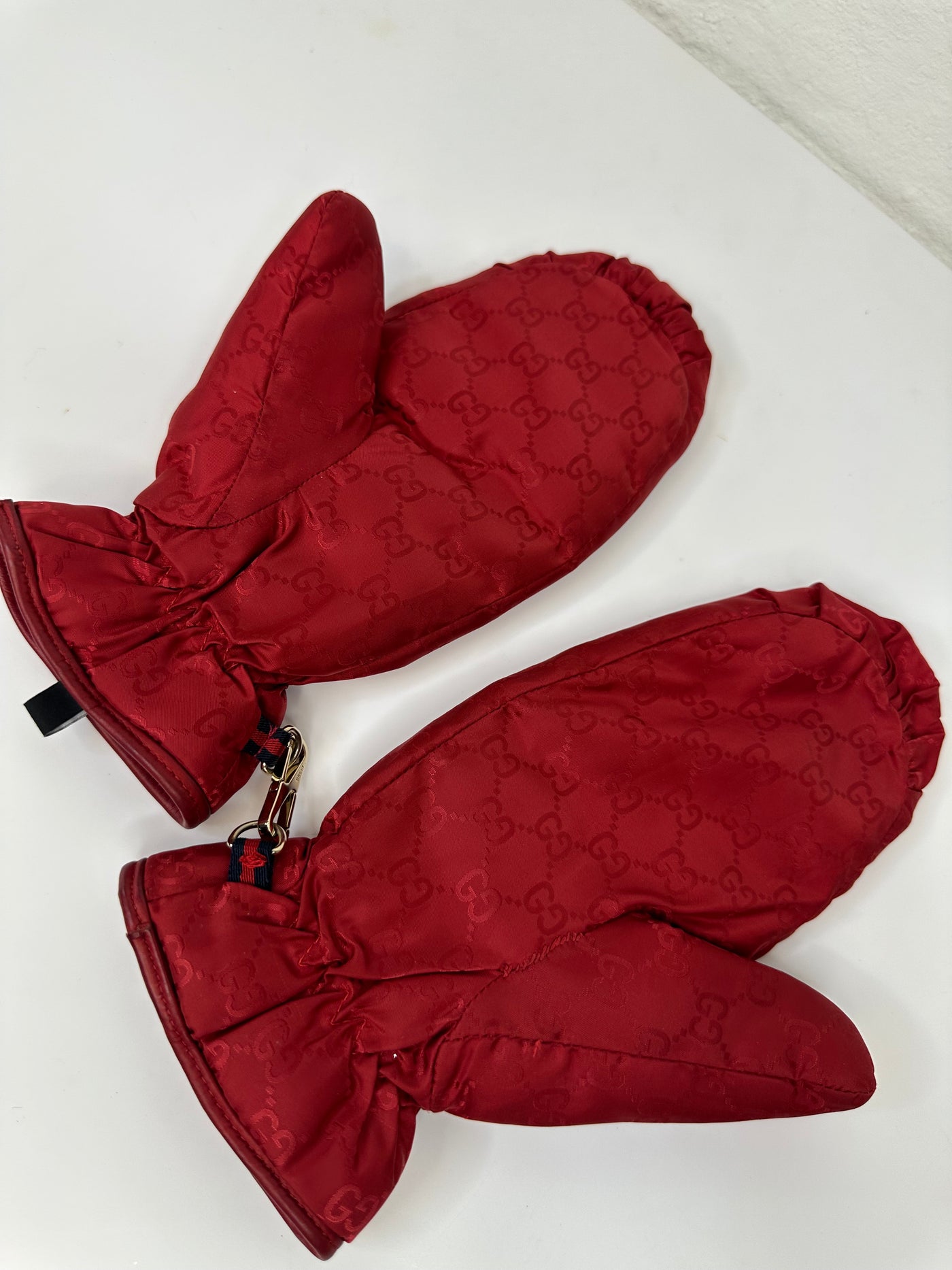 Gucci - Monogram Mittens/Vanter - Røde- Secondhand