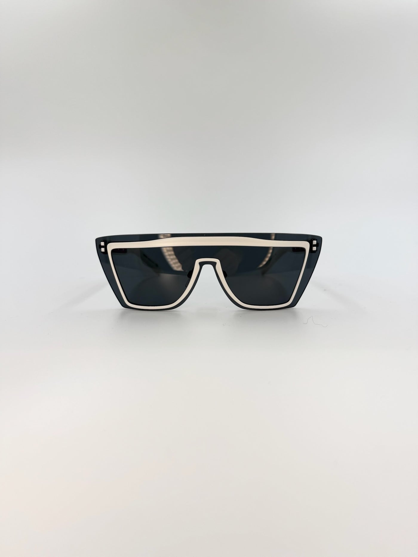 Valentino - sunglasses - second hand