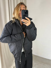 Sassy Copenhagen - Puffer Jakke - Sort - Tella