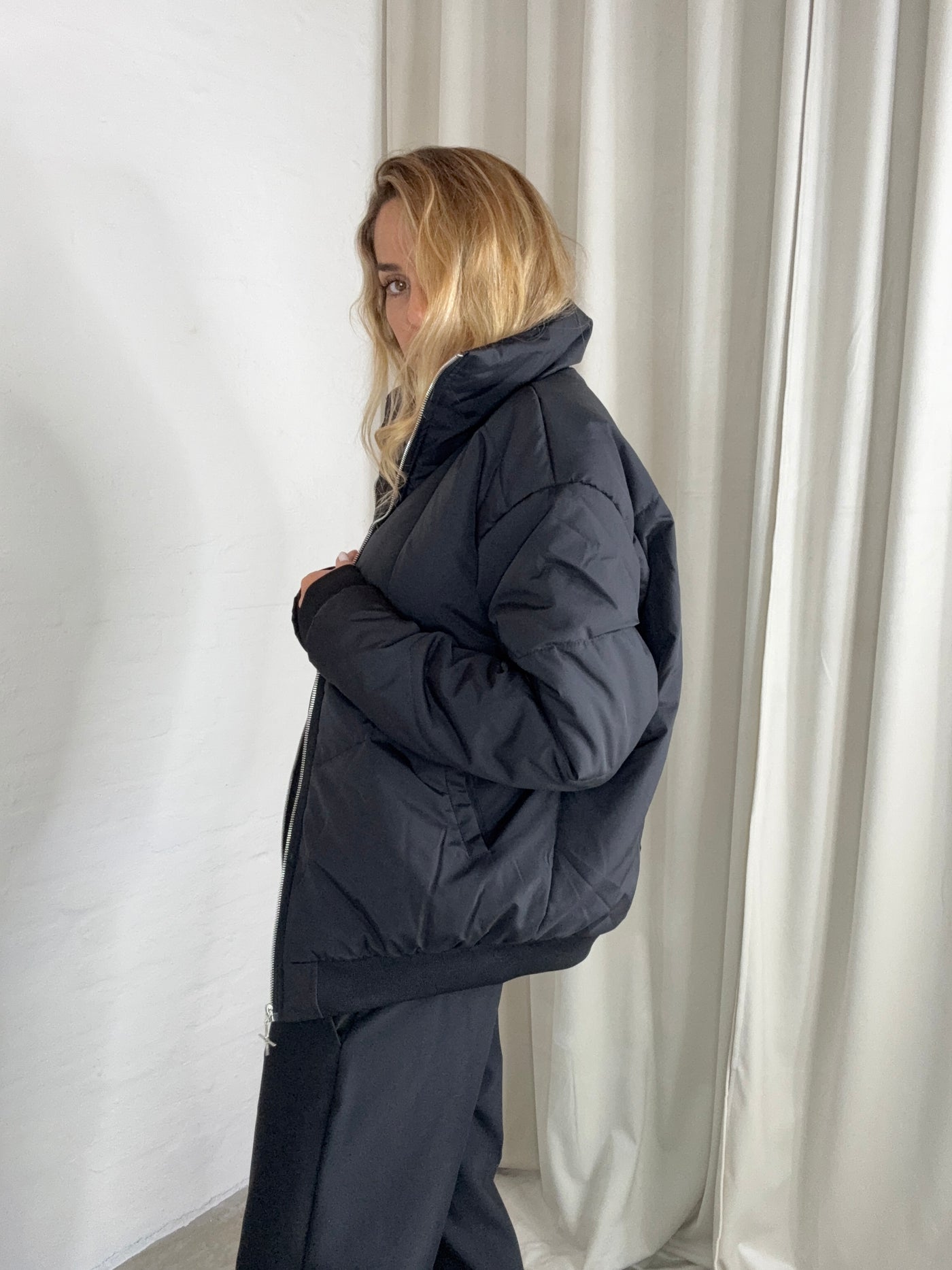 Sassy Copenhagen - Puffer Jakke - Sort - Tella