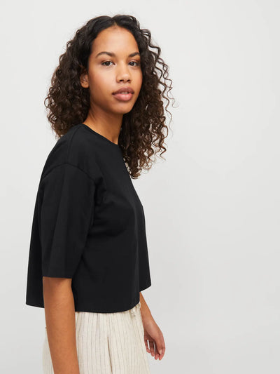 JJXX - T-shirt - Cropped Sort - Andrea (Preorder uge 21)