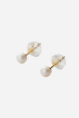 Andcopenhagen - Earring studs - 18 carat gold plated 925 sterling silver - Freshwater pearls - Little jazz pearl