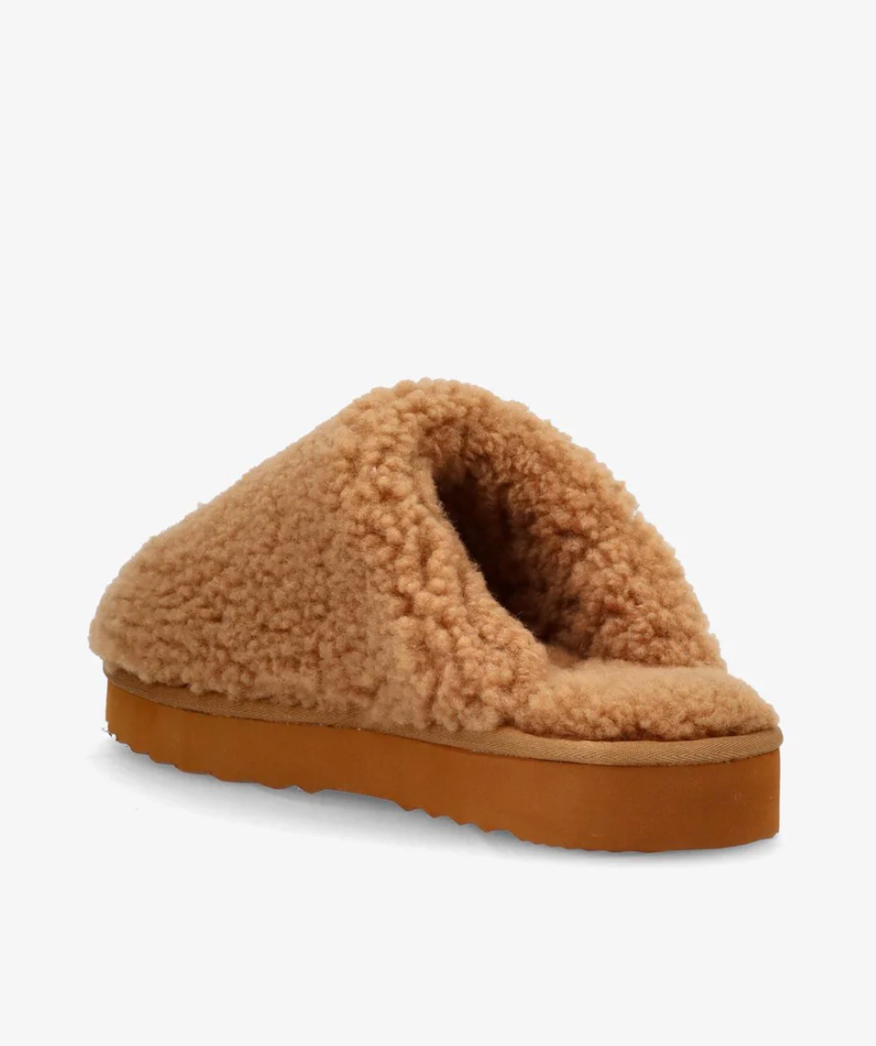 Phenumb Slippers Lamb wool tan Puff Buy here Stilkompagniet