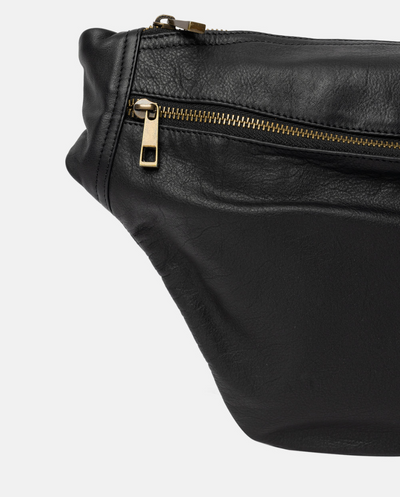 Re:Designed - Crossbody bag - Black leather - Merla Urban