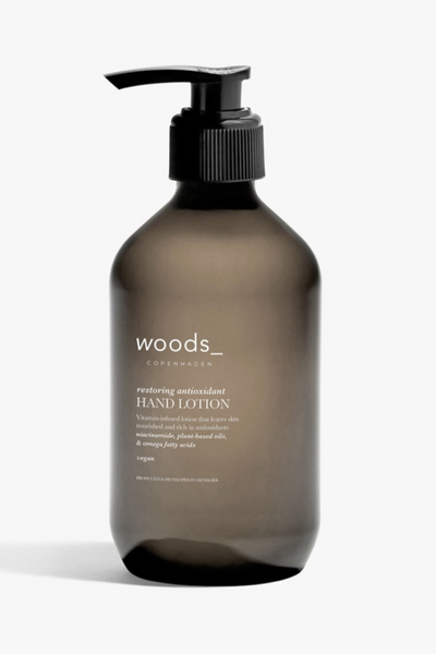 Flaske med pumpe, 400ml, vegansk håndlotion fra Woods med antioxidanter.