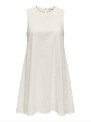 JDY - Kjole - Cloud dancer Broderi anglaise - Clara