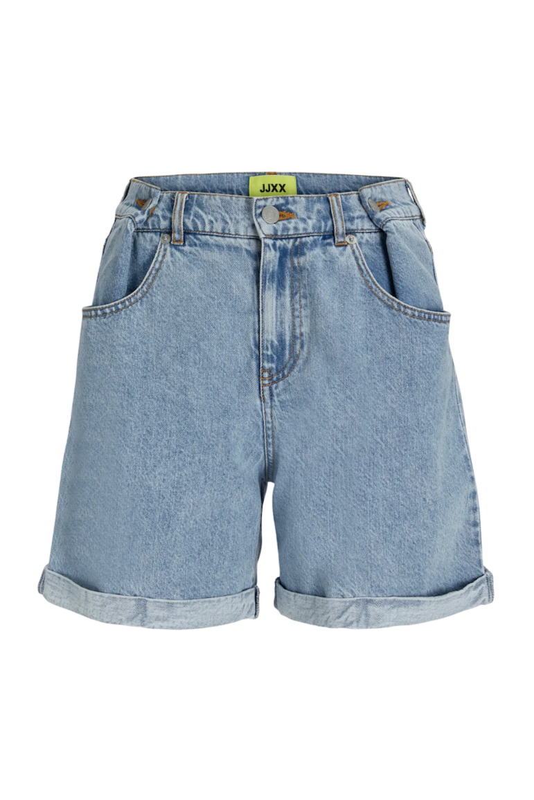 Let blå shorts med løs pasform, justerbare sider med to knapper og foldet kant forneden.