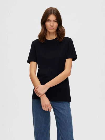 Selected Femme - T-shirt - Sort - Essential O-Neck
