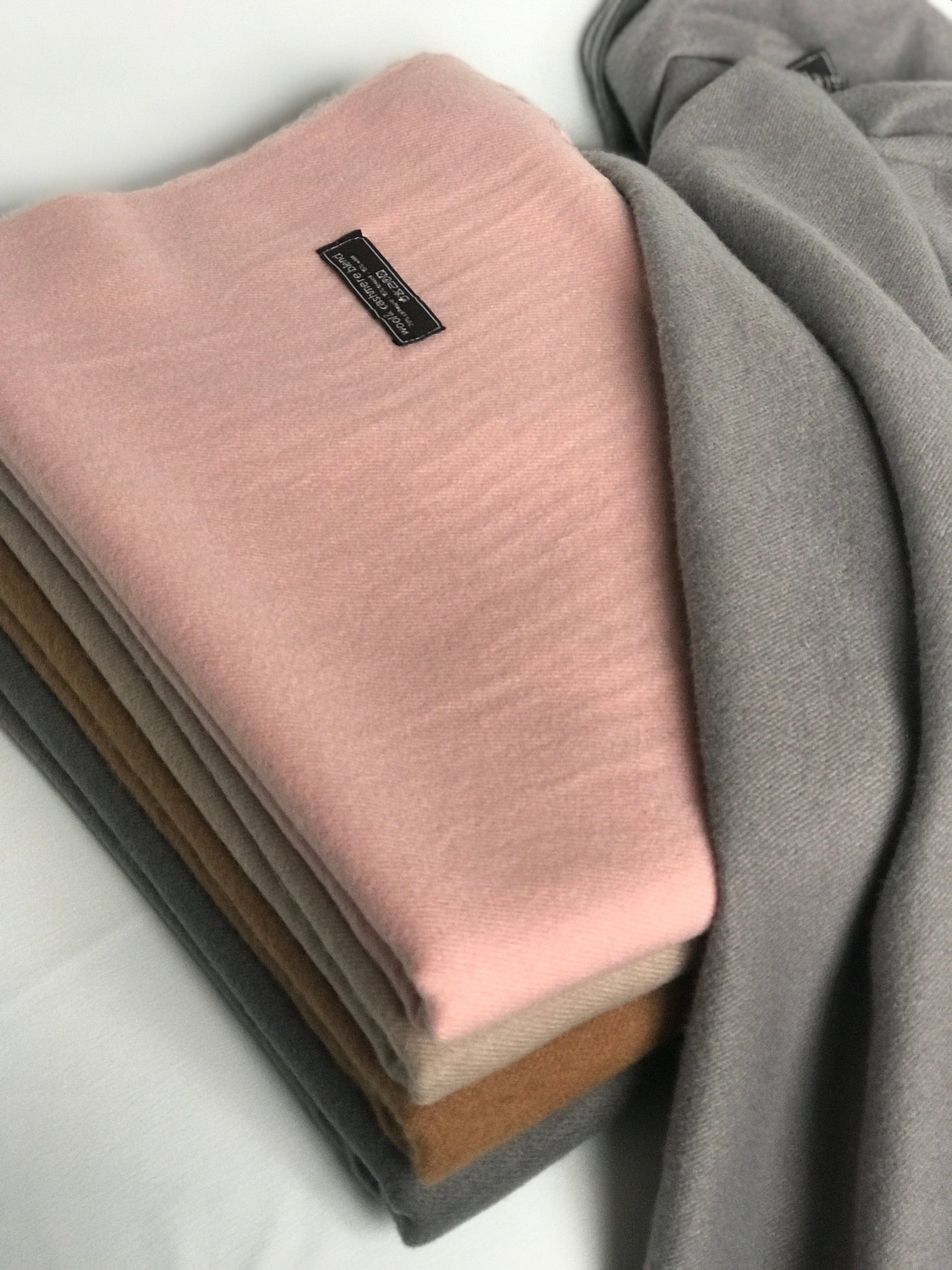 Andcopenhagen cashmeretørklæder Andcopenhagen - Cashmeretørklæde lyserød - 70% cashmere ( bemærk preorder)