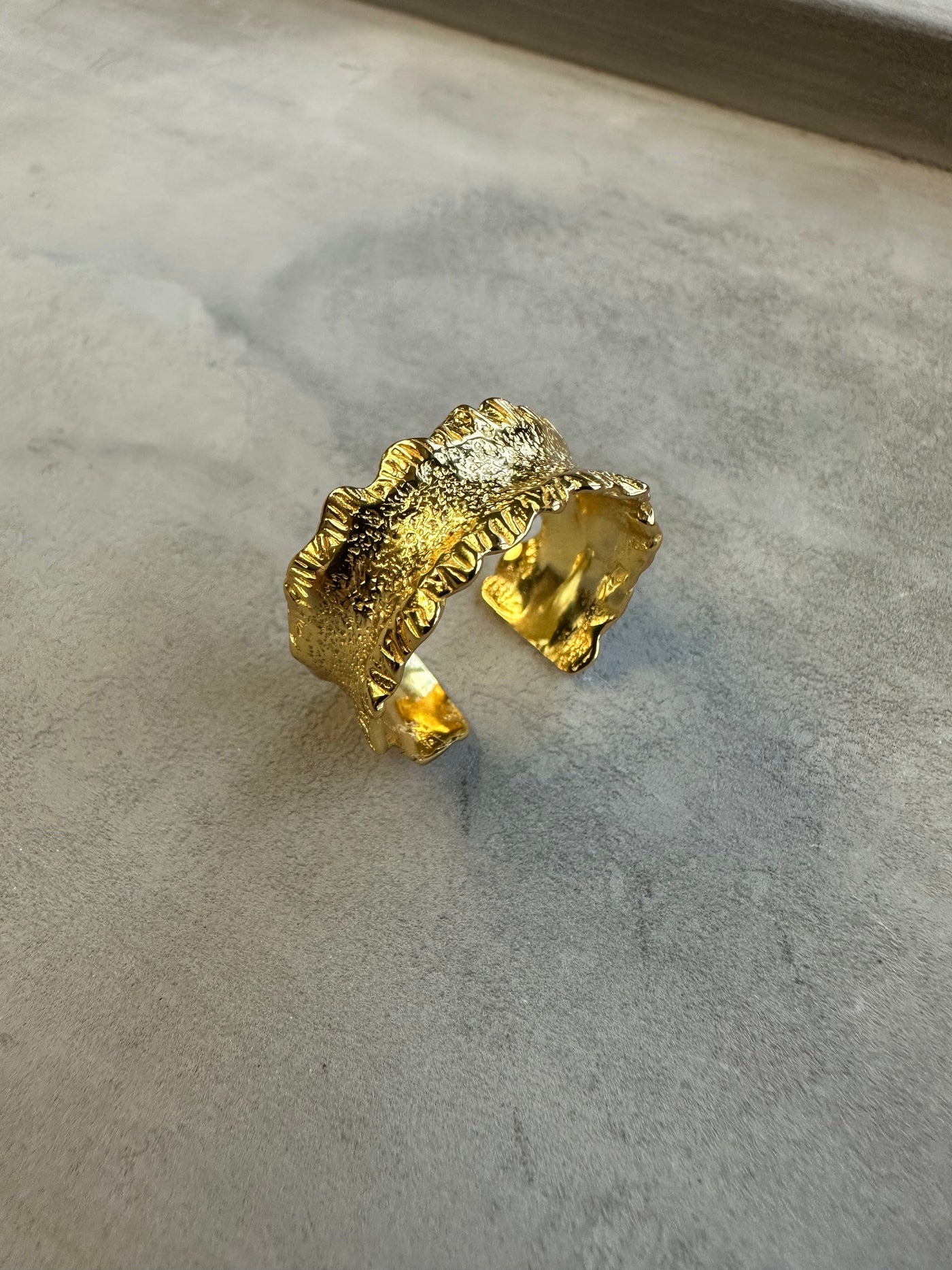Andcopenhagen Smykker Andcopenhagen - Sandy guldring - 18 karat guldbelagt 925 sterlingsølv