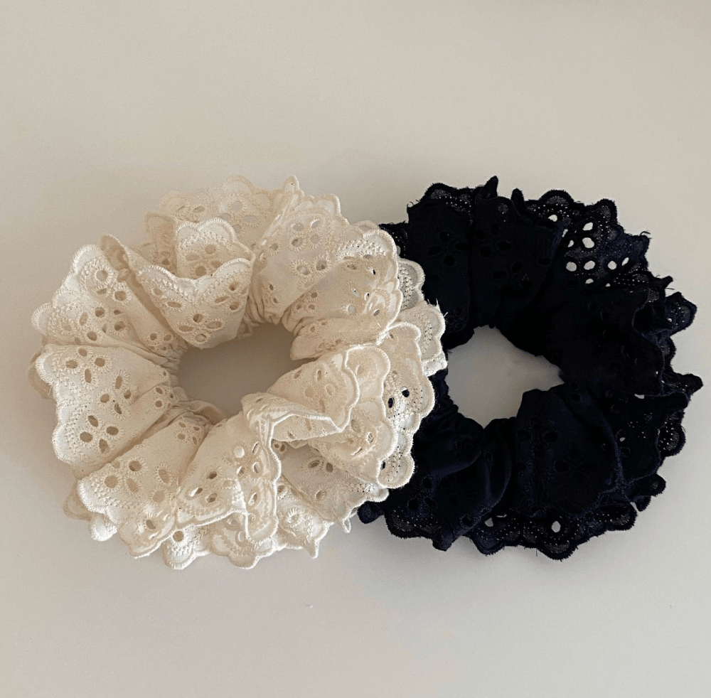 Andcopenhagen Accessories Broderi anglaise scrunchie - Sort - Selma -  Andcopenhagen (bemærk preorder)