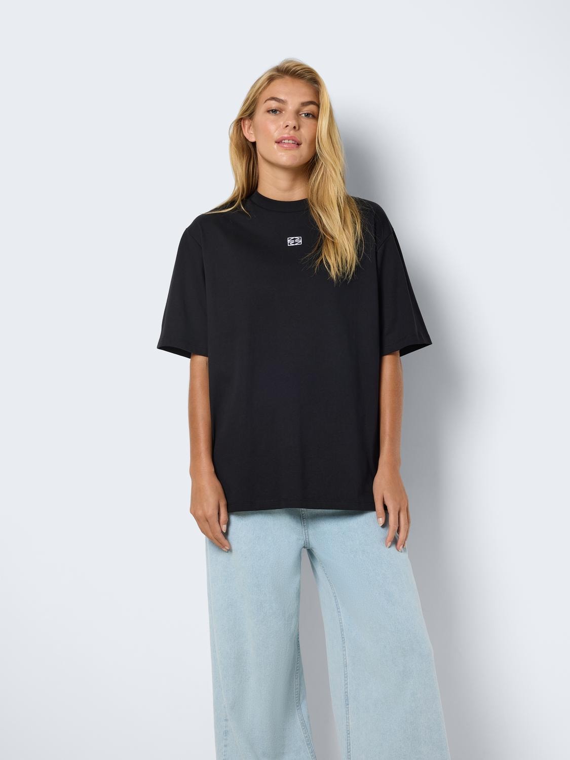 T-shirt - Oversize sort - Kokoon - Noisy May