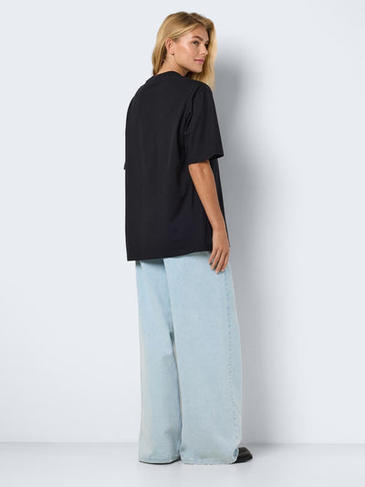 T-shirt - Oversize sort - Kokoon - Noisy May