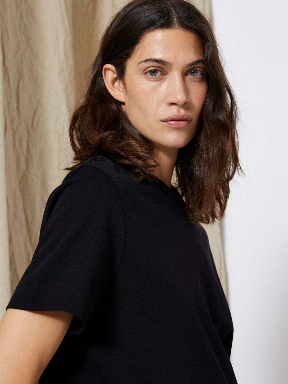 Selected Femme t-shirts & toppe Sort boxy sort tshirt- Selected Femme Essential